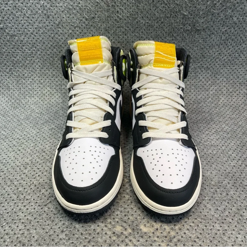 Air Jordan 1 Retro High Volt White/Black Size 10 Men’s